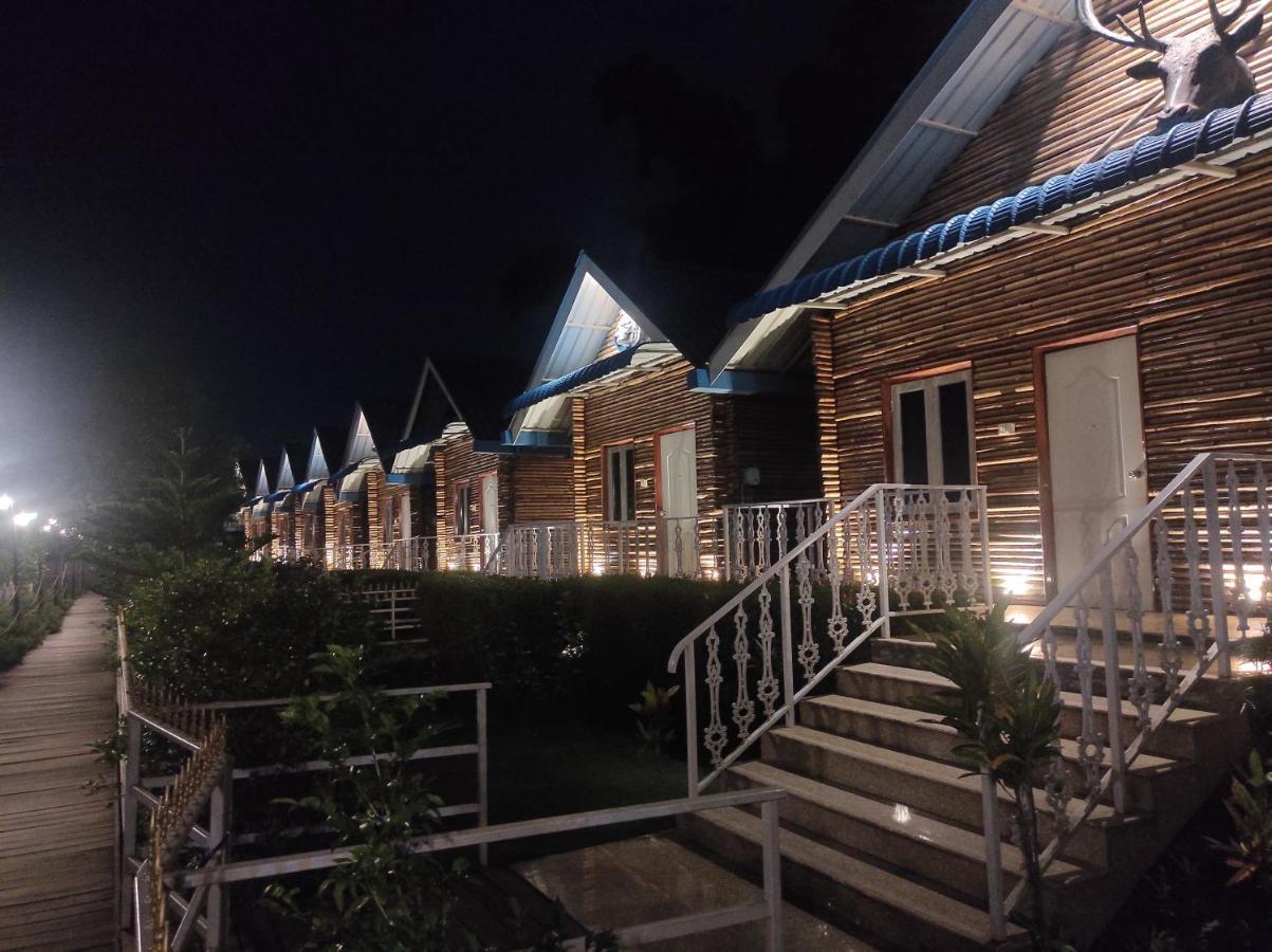 Changs Resort Kaharpara Exterior foto